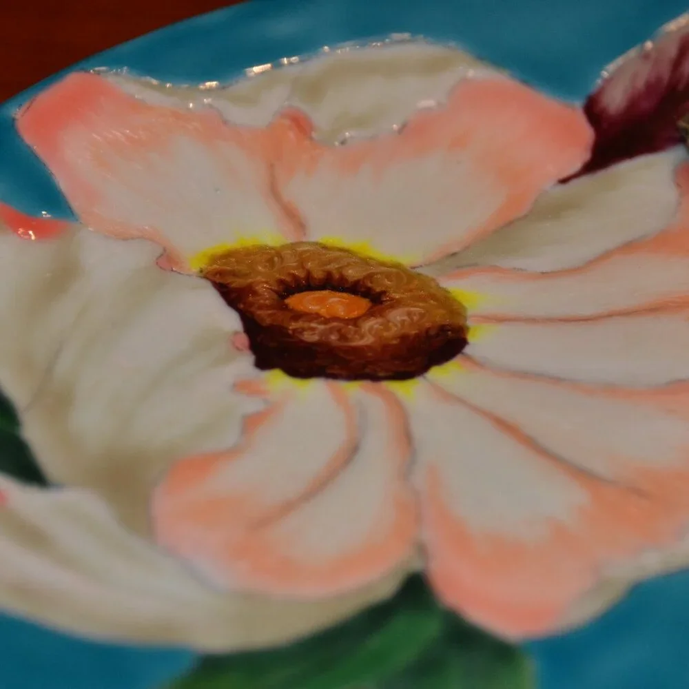 RARE LIMITED EDITION SIGNED JAY STRONGWATER MAGNOLIA FLOWER BUTTERFLY FROG PLATE